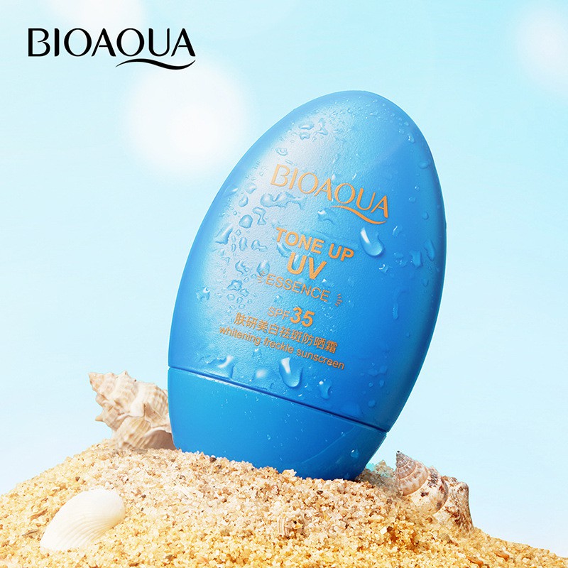 کرم ضدآفتاب فاقد چربی SPF35 رفع کک و مک مدل Tone Up UV بیوآکوا